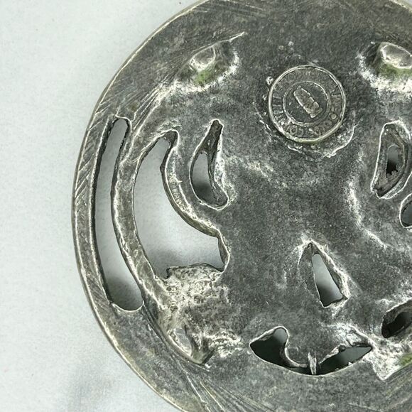 Olde Country Reproductions Small Pewter Heart Bow Flower Footed Trivet - Picture 4 of 11